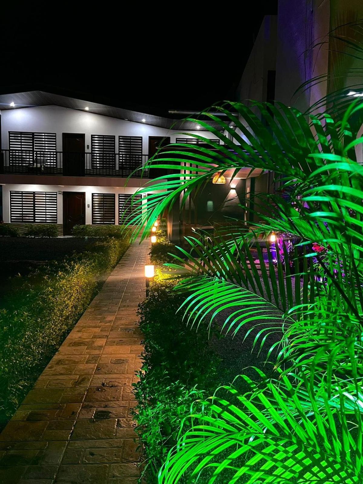 Mevak Apartments Suites La Fortuna Exterior foto
